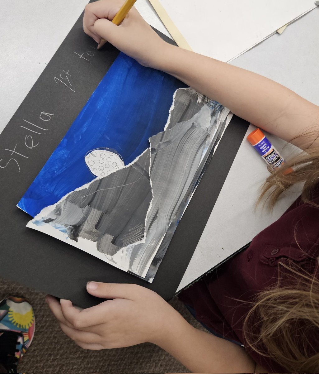 JuliaPrietoArt's tweet image. Another amazing lesson from @theartofed &quot;Moonlit Midnight&quot;.  1st graders mixed media collage. @HillsboroughSch @HCPSElemRegion2 @HCPSArtEd #BecauseWeNeedMoreArt #elementaryarteducation #arteducator
