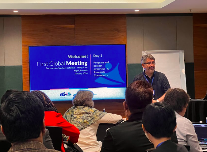 summa_edu's tweet photo. To mark #EducationDay, we launched our exciting new program, Empowering Teachers Initiative- TPD at scale (#ETI), in Kigali 🇷🇼, with our global community of researchers and partners from 20 countries in all continents.

It continues 👇🏼🧵 https://t.co/s7UXcsPSfb