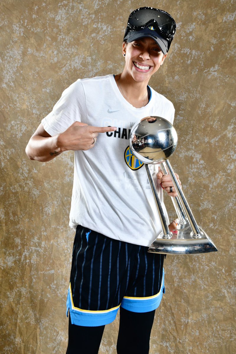 WNBA's tweet image. Random shoutout to 

3x WNBA Champion
2x MVP
2016 Finals MVP
2020 DPOY
7x All-Star
2013 All-Star Game MVP
&amp;amp; 2008 ROTY, Candace Parker

for no reason at all.
