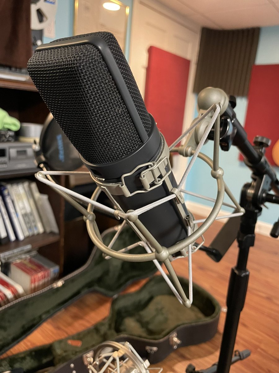 lozrecords's tweet image. The Neumann shock mount is excellent. I tried a few brands of shock mount for my u87s. The Neumann brand is by far the best. @NeumannBerlin #neumann #myneumann #neumannu87 #recording #recordingstudio #audioengineer #musicproducer #lozrecords #worcesterma