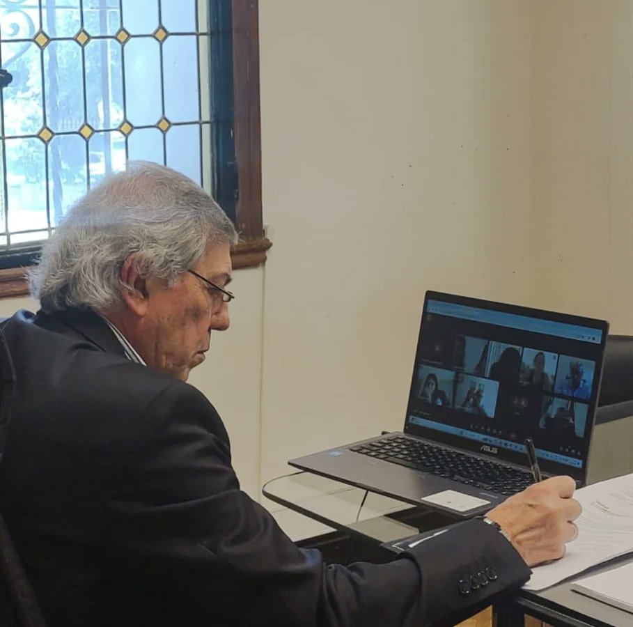 carlosmassei's tweet photo. Desde @gobdecordoba vamos a acompañar la posibilidad de más inversión, producción, trabajo y exportaciones vía Chile al Asia/Pacífico.
#ATACALAR #IntegraciónRegional #TrabajoConjunto #SeguimosHaciendo https://t.co/GCxjXoYN5H