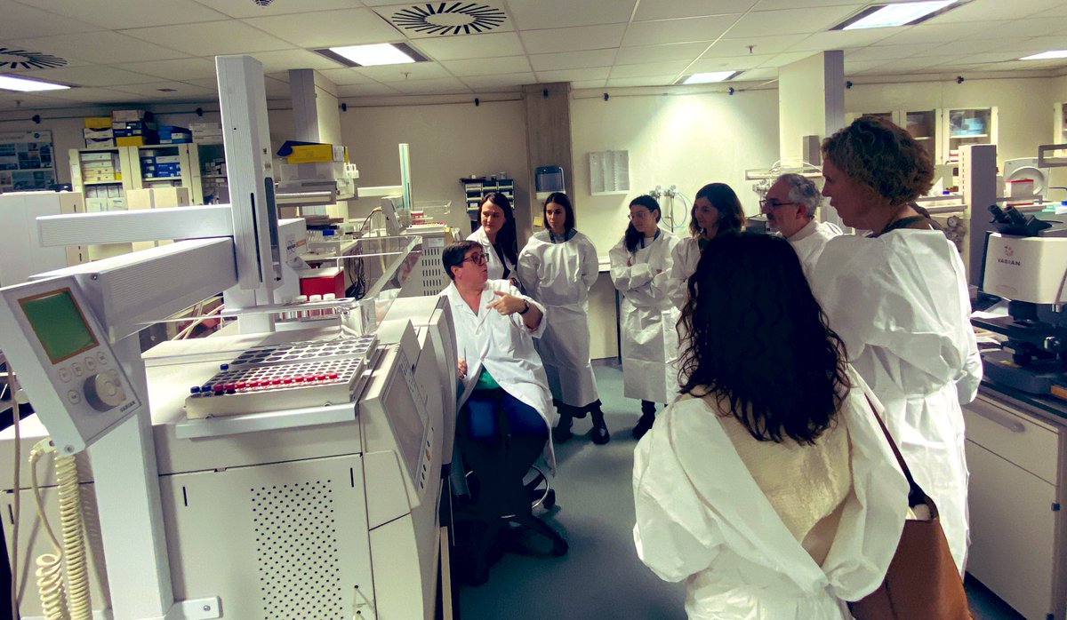 Avui hem convidat als dispositius docents associats de la Unitat Docent #MIR del #IMLCFC de <a href="/justiciacat/">Justícia</a> a conèixer l’Institut. Ha estat una visita molt positiva per a tots q reforça els lligams entre institucions! Gràcies <a href="/hbellvitge/">Hospital Universitari Bellvitge | HUB</a> <a href="/SJDbarcelona_ca/">Hospital Sant Joan de Déu Barcelona CAT</a> CUAP Manso  ICAM <a href="/salutcat/">Salut</a>