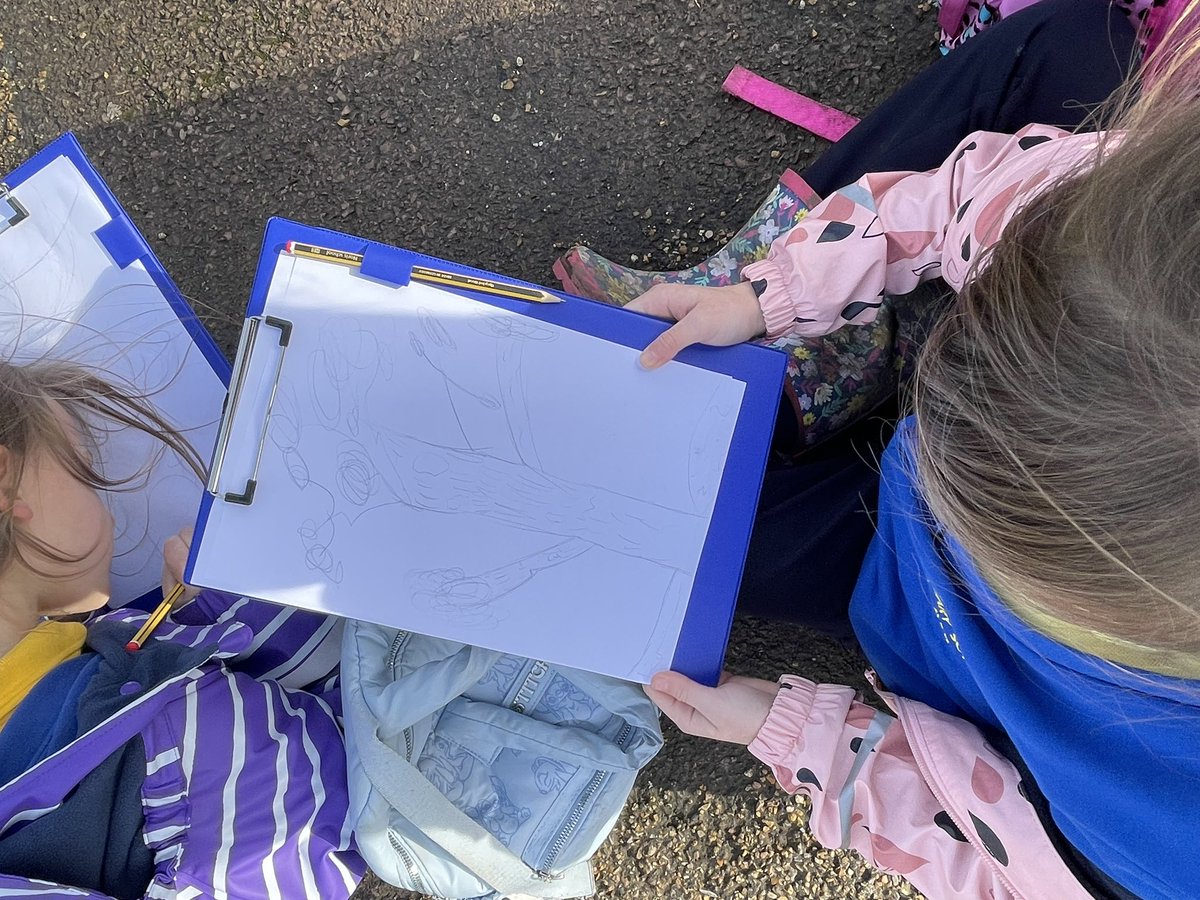 Miss Smith tweet media