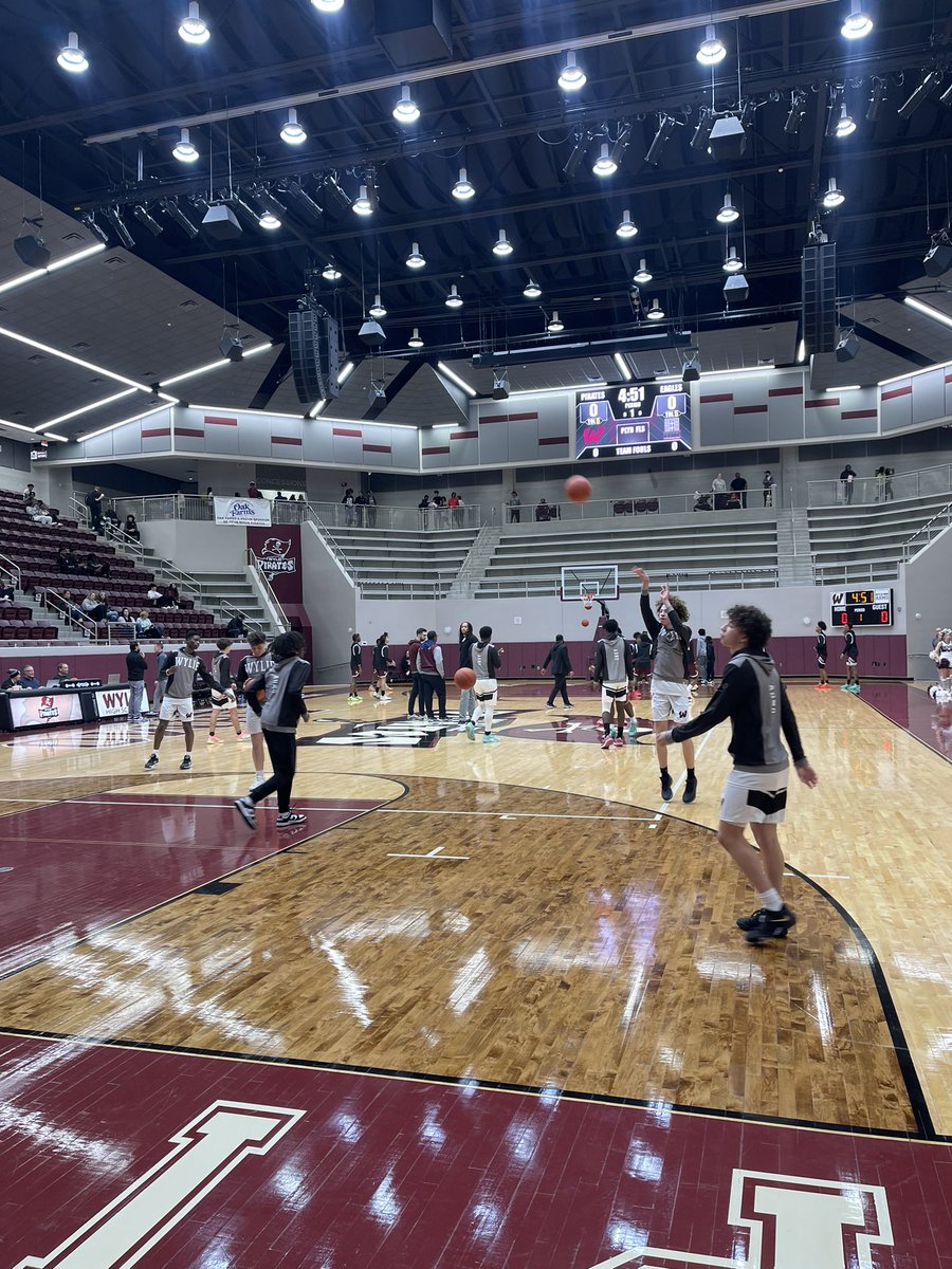 Bright spot for <a href="/LettHoops/">Rowlett HS Basketball</a> last night: 

Senior guard <a href="/DevMurrays/">Devin Murray</a> finished with 26 including a 14 point 3rd quarter to cut the lead in half after halftime. He’s a baller…

With 3 impact freshman seeing significant minutes this year there’s alot to look forward to with this