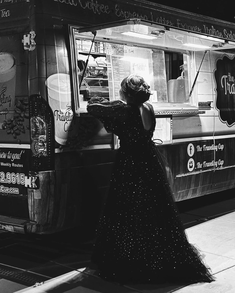 JohnnySmooth02's tweet image. Late post but I got promoted to husband 😊