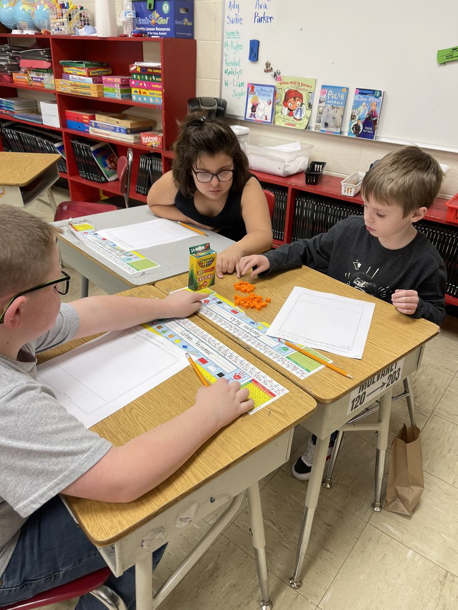 thirdday82's tweet photo. Welcome back Tigers!  1st grade is straight to work Counting Large Collections with @IllustrateMath https://t.co/7XRF7ffji4