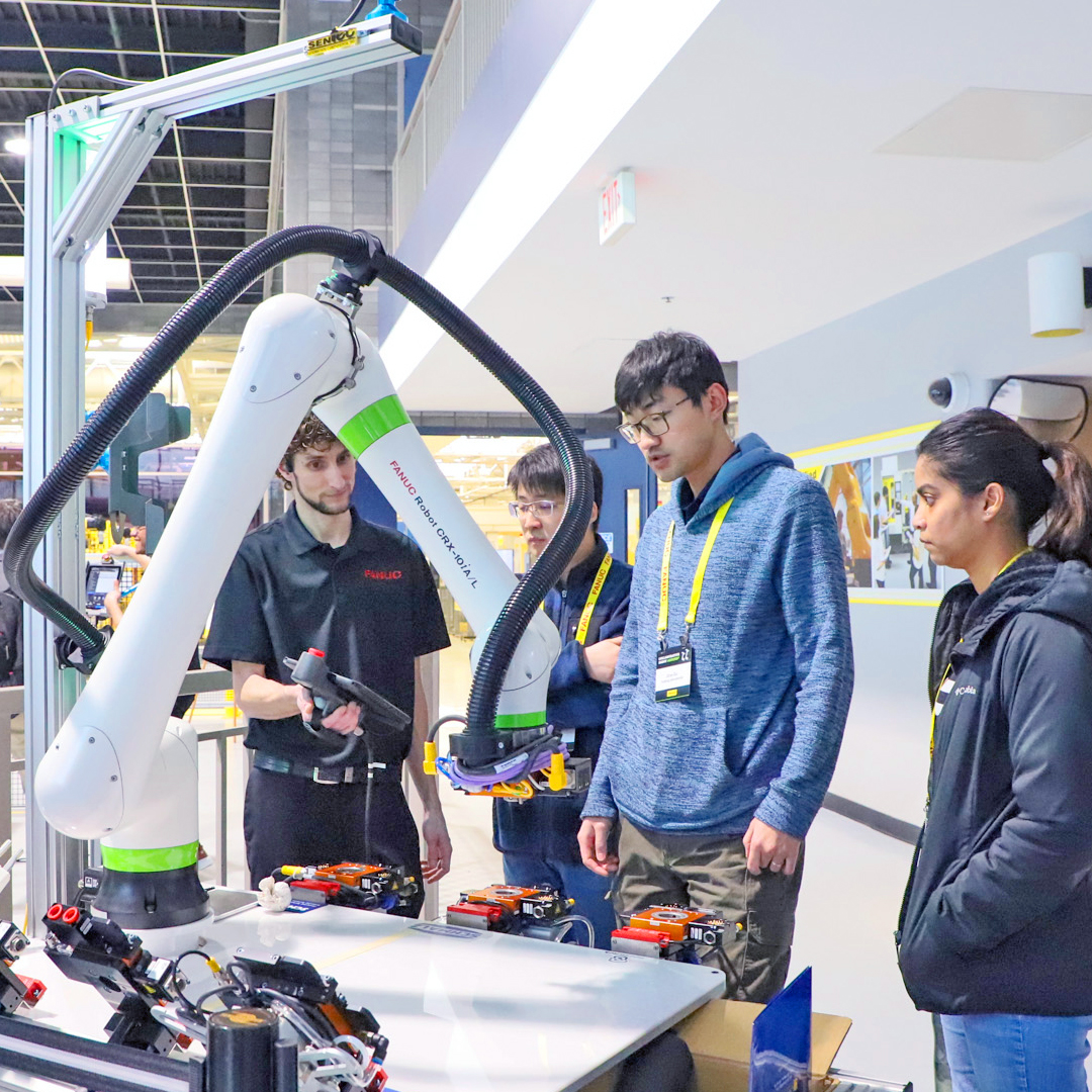 FANUCAmerica's tweet photo. It's the final day of our first #Collaborative #Robot Workshop of 2024!🤖

2️⃣Two days filled with presentations, and the opportunity to speak with #FANUC automation experts &amp; suppliers about upcoming projects.

👊Ready to begin your #automation journey? https://t.co/Akr4Bn0WpR https://t.co/Cb2MKNR74E
