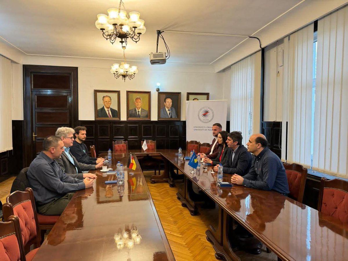 Rektorati's tweet photo. University of Prishtina and German Environmental Foundation discussed environmental collaboration and scholarships. Aiming for impactful projects and a global vision. 🌍🤝 #EnvironmentalCollaboration #Scholarships https://t.co/uLzOqDDVoL