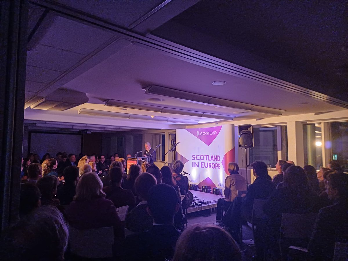 ScotGovBrussels's tweet photo. “That Man to Man the warld o’er Shall brithers be for a’ that” – words by #Burns in 1795 that still resonate today 🤝 We honoured our national bard with European friends at our traditional #BurnsNight concert. Huge thanks to @TAoEScots for their fantastic performance. https://t.co/fQxyJ48cta