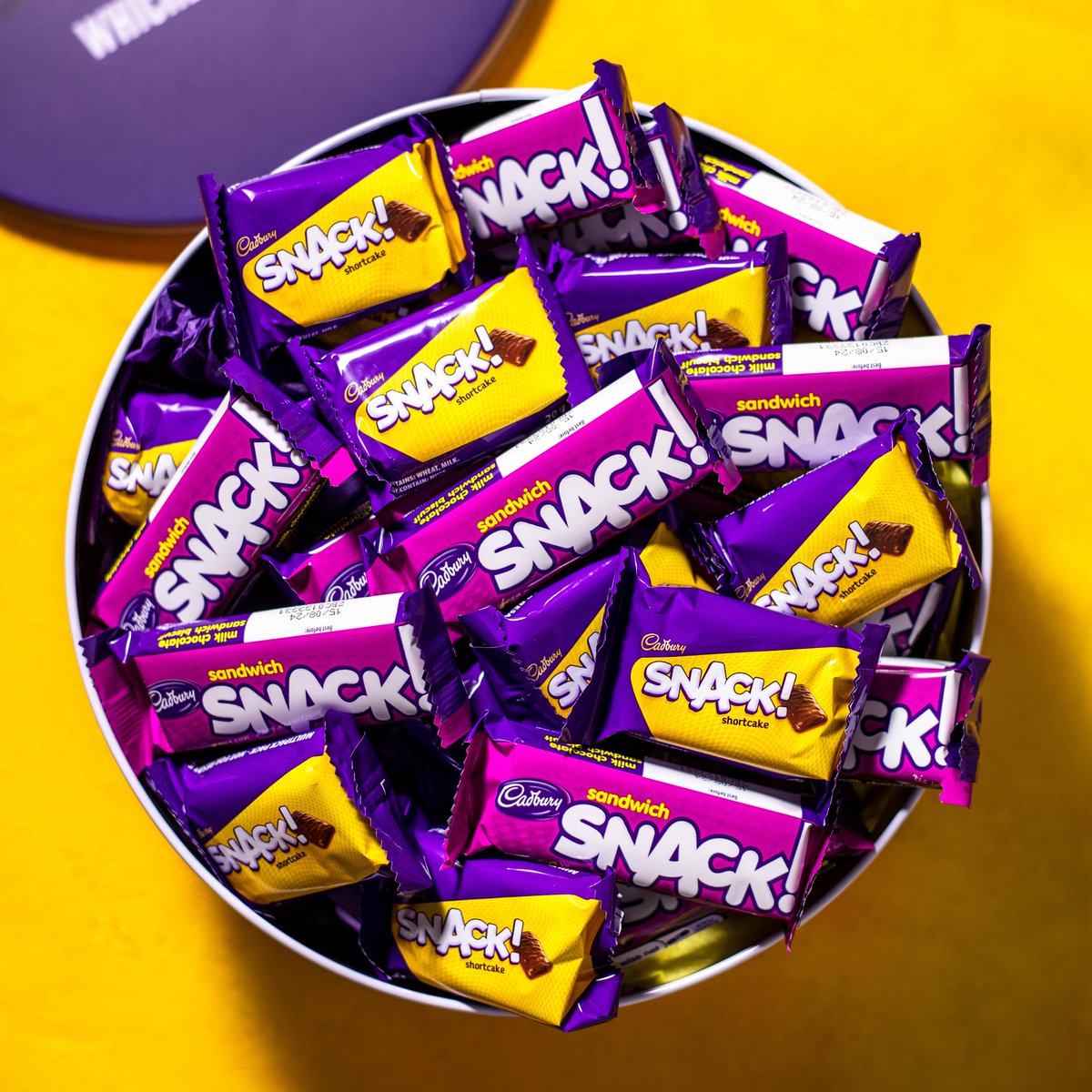 Cadbury Ireland (@cadburyireland) on Twitter photo 💛 GIVEAWAY! 💜
We're giving you the chance to WIN one of our exclusive, money-can't-buy SNACK! biscuit tins🤤 🍫
Filled with Purple and Yellow treats, of course! 😉
To enter:
1️⃣ FOLLOW <a href="/CadburyIreland/">Cadbury Ireland</a>
2️⃣ COMMENT below telling us if you prefer #PurpleSNACK or #YellowSNACK 💛 GIVEAWAY! 💜
We're giving you the chance to WIN one of our exclusive, money-can't-buy SNACK! biscuit tins🤤 🍫
Filled with Purple and Yellow treats, of course! 😉
To enter:
1️⃣ FOLLOW <a href="/CadburyIreland/">Cadbury Ireland</a>
2️⃣ COMMENT below telling us if you prefer #PurpleSNACK or #YellowSNACK