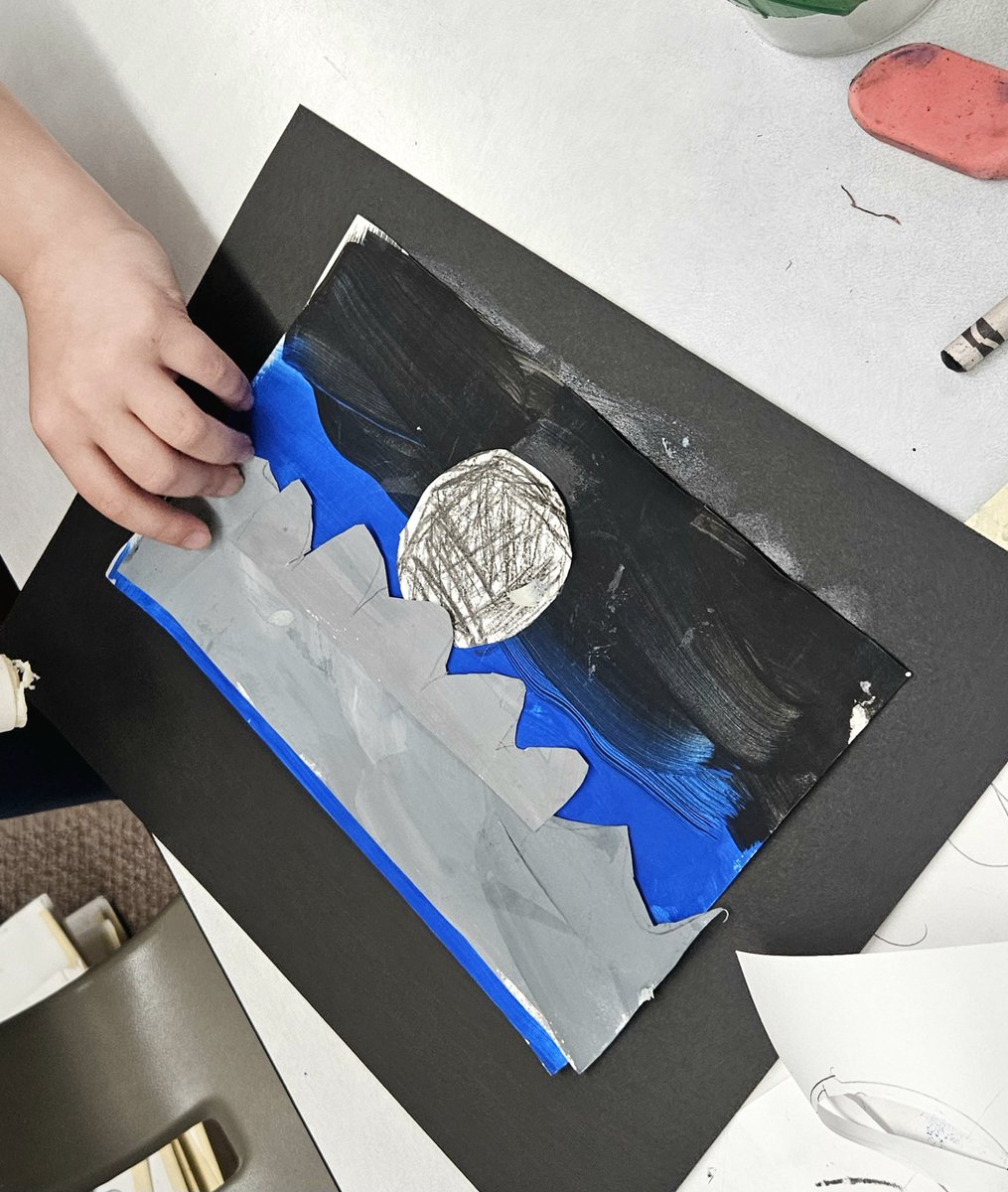 JuliaPrietoArt's tweet image. Another amazing lesson from @theartofed &quot;Moonlit Midnight&quot;.  1st graders mixed media collage. @HillsboroughSch @HCPSElemRegion2 @HCPSArtEd #BecauseWeNeedMoreArt #elementaryarteducation #arteducator