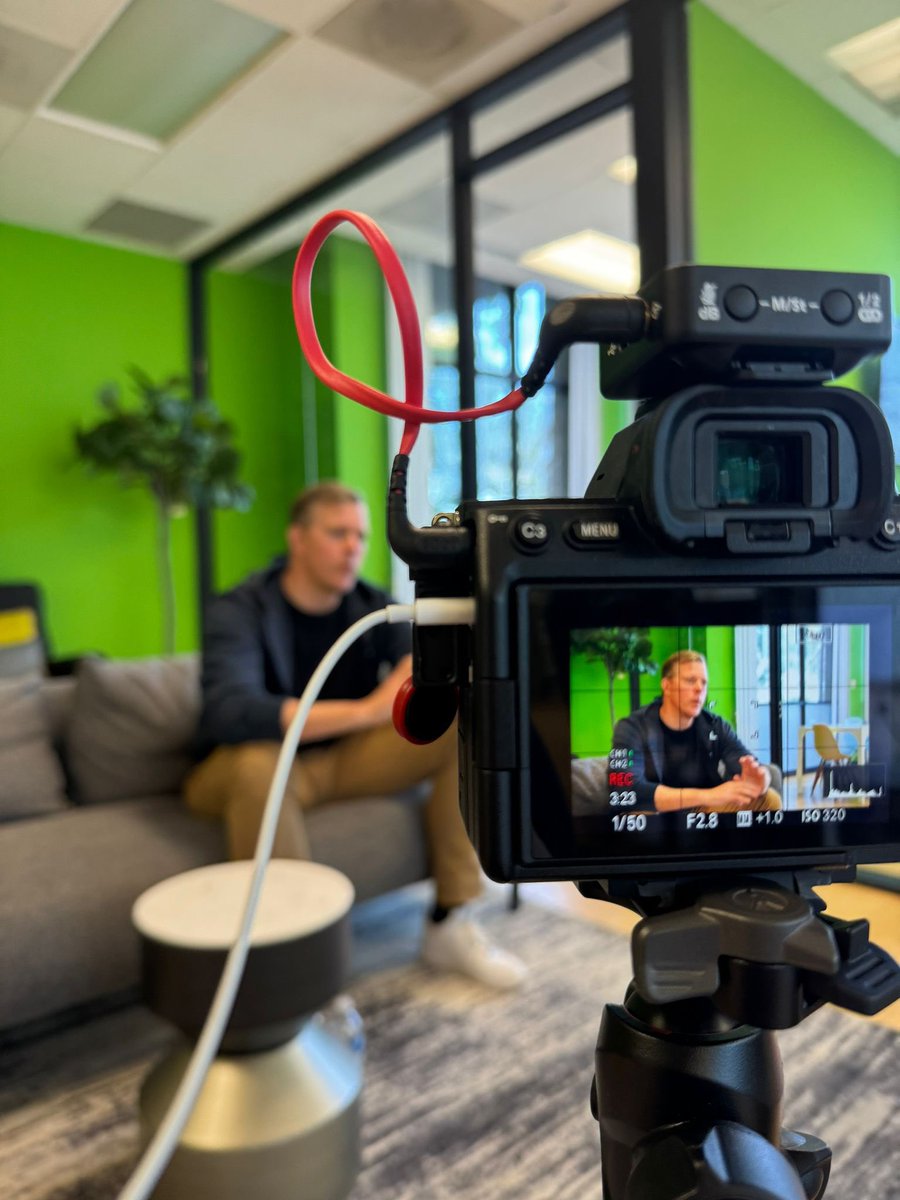 NLinSF's tweet photo. The future of AI. @RLGieling &amp; @Job_vanden_Berg of The AI Group interviewed several Dutch and US entrepreneurs and researchers for a new video series on AI developments in Silicon Valley.

The videos will be published soon on @De_Ondernemer and our social media. Stay tuned. https://t.co/5ldym9QGlm