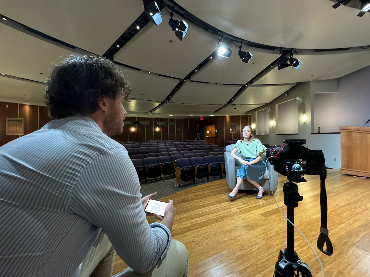 The future of AI. <a href="/RLGieling/">Remy Gieling</a> &amp; <a href="/Job_vanden_Berg/">Job van den Berg</a> of The AI Group interviewed several Dutch and US entrepreneurs and researchers for a new video series on AI developments in Silicon Valley.

The videos will be published soon on <a href="/De_Ondernemer/">De Ondernemer</a> and our social media. Stay tuned.