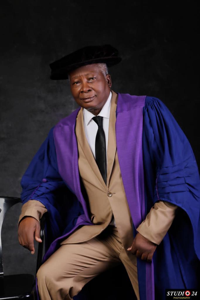 lasucomofficial's tweet photo. 🗞️“GENTLE VETERAN OF HAEMATOLOGY” RETIRES: Professor Dosunmu’s Nobility Echoes in Retirement Faculty Lecture.

In a poignant and stirring ceremony, renowned Haematologist and one of the most Veteran Professors in LASUCOM, Prof. Adedoyin Dosunmu, most notably known for his.... https://t.co/7mzh0LWonb
