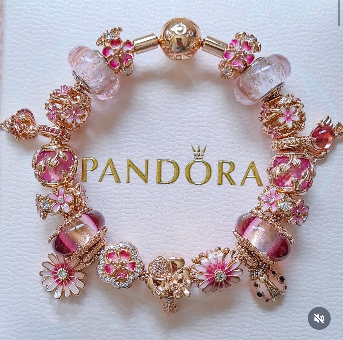 dazzlinghavens's tweet photo. Pandora 🎀 https://t.co/uodLpNlZuA