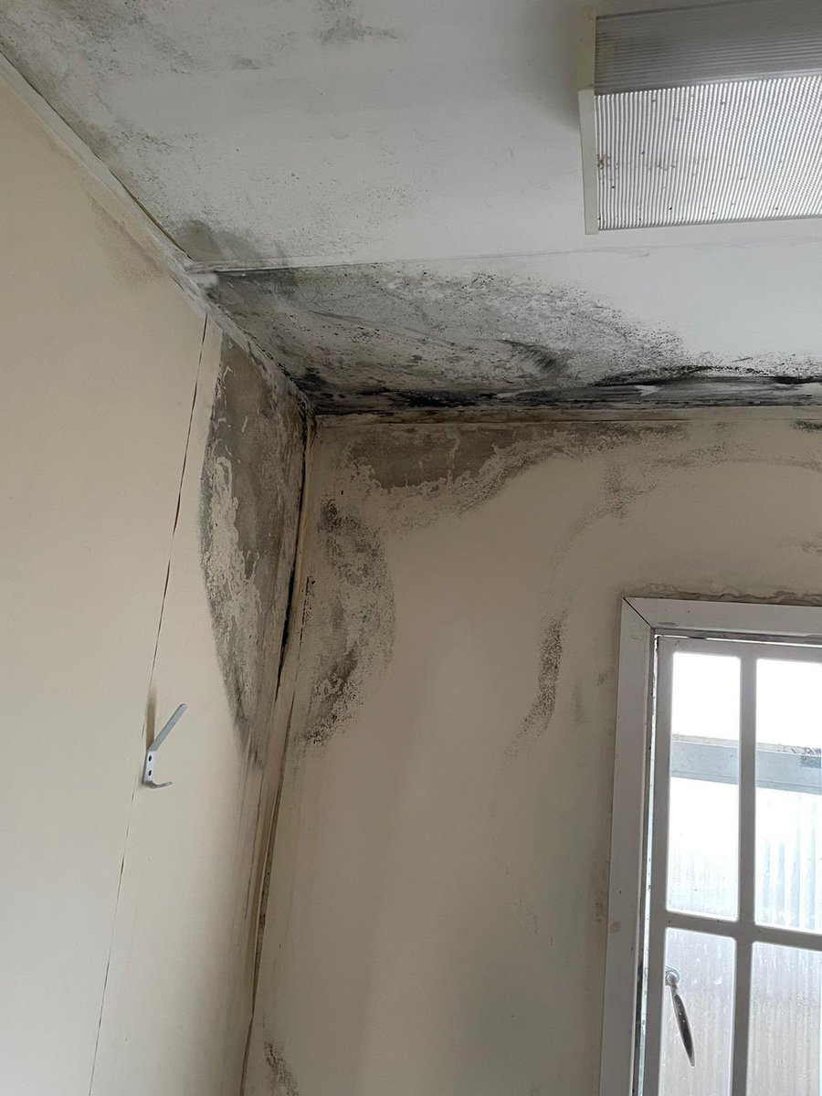 BowlsStGeorges's tweet image. 1/4 CONCERNING NEWS - We are very sad to report that our clubhouse has suffered some very significant damage as a result of recent winter weather and storms.