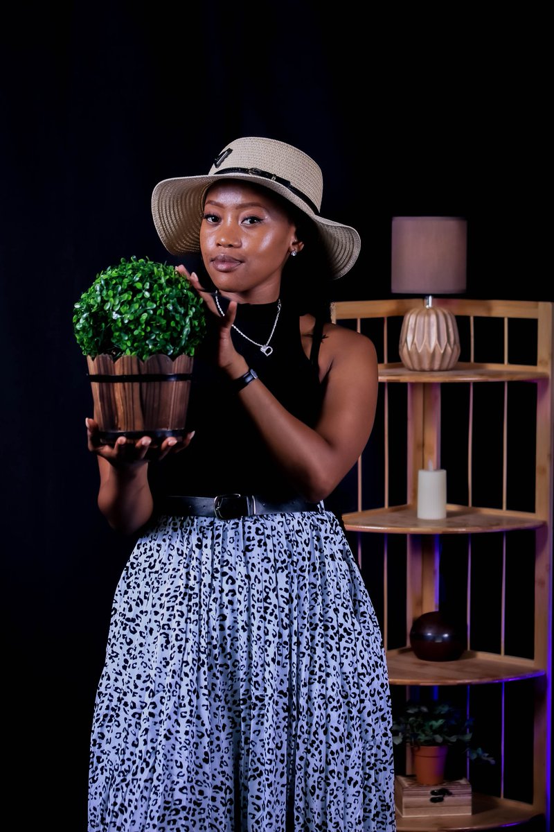 Camblishmedia's tweet photo. Via our studio for photo shoot #photographer #photooftheday #photography #camblishmedia #afrikultimateherosearchsa https://t.co/VSxr6Fsz41