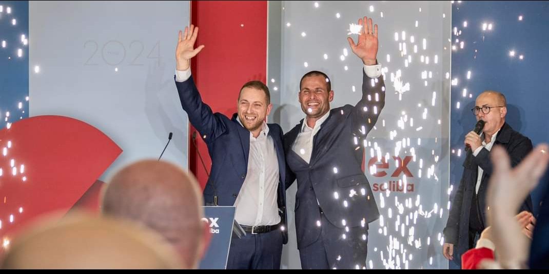 Chris Zammit (@aphexpredator80) on Twitter photo ✅ <a href="/alexagiussaliba/">Alex Agius Saliba</a> huwa l-ispina socjalista li dan il-pajjiz tant ghandu bzonn quddiem il-politika krudili tal-kartelli.🇲🇹 <a href="/emm_felice/">Emm. Felice</a>
<a href="/NathanMckay7/">Nathan Mckay</a> <a href="/RodrickZerafa/">Rodrick Zerafa</a>
<a href="/PL_Malta/">Partit Laburista</a> <a href="/ONE_news_Malta/">ONE news</a>
#nsahhumaltataghna ✅ <a href="/alexagiussaliba/">Alex Agius Saliba</a> huwa l-ispina socjalista li dan il-pajjiz tant ghandu bzonn quddiem il-politika krudili tal-kartelli.🇲🇹 <a href="/emm_felice/">Emm. Felice</a>
<a href="/NathanMckay7/">Nathan Mckay</a> <a href="/RodrickZerafa/">Rodrick Zerafa</a>
<a href="/PL_Malta/">Partit Laburista</a> <a href="/ONE_news_Malta/">ONE news</a>
#nsahhumaltataghna