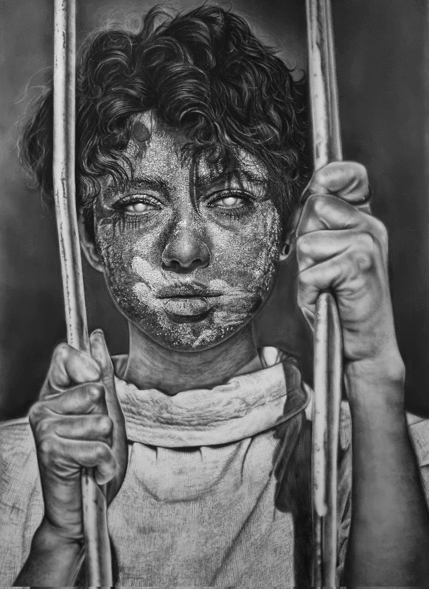 SVosughian's tweet photo. 🔶️ PENCIL ART 🔶️

The Rotten Thinking of the Past

Hand drew with pencil and graphite

Listed on @Diz_Iz_ curated by @v_xtra 

0.025 ETH - 36/40 Editions
🔸️Link below🔸️ 

#CollectingTogether #kk 
#NFTartist #DizIzArt https://t.co/eFNhinKLd9