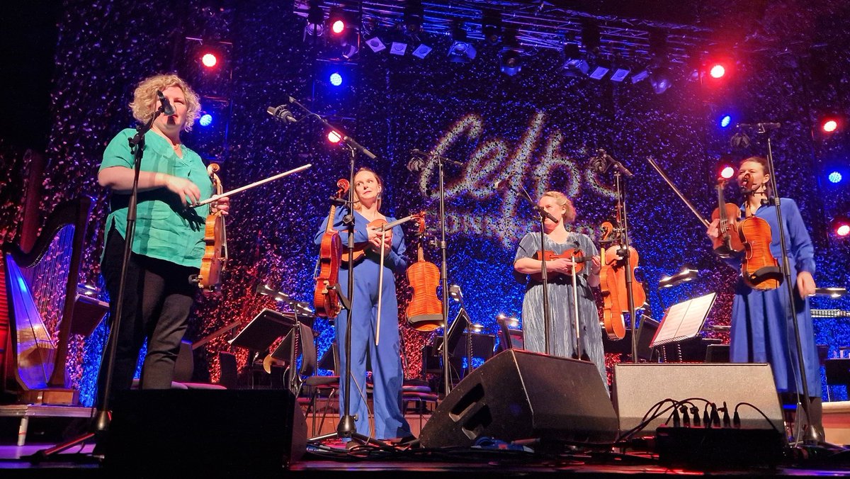 A fab set by @RANTFIDDLES at @ccfest tonight. Second time seeing them live & they never disappoint, thank you ladies! 🎼 Next up it's @altanmusic with @SCOmusic 🎵🎻 #ccfest #celticconnections