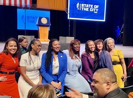 AWilliamsIsom's tweet image. Always so proud to serve the great City of New York with my sisters. Today at the #SOTC one of the people who gave a blessing said “May they manage their assignment with love” #Sisters #InService&amp;amp;WithLove