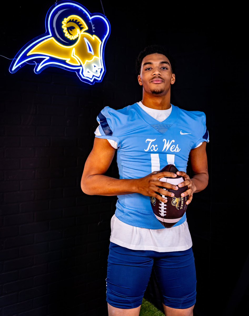 KBrantley07's tweet image. Committed. 
@MattNally1 @jruss_16 @coachham9 @FootballMelissa @TxWesFootball 
@cobecraft @Coach_RGlover #Ramsup