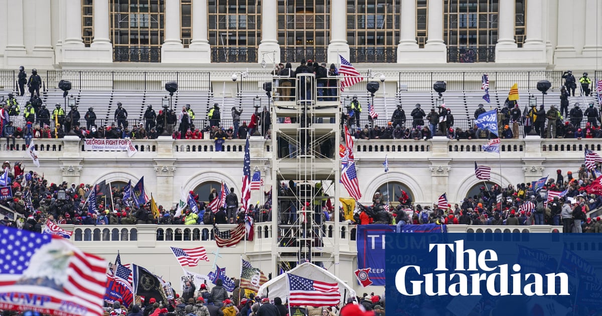 Politics_PR's tweet photo. Proud Boys member gets six years in prison for Capitol riot after insulting judge https://t.co/MptNV4wiZv #USCapitolattack https://t.co/c6Y2sRfTD5