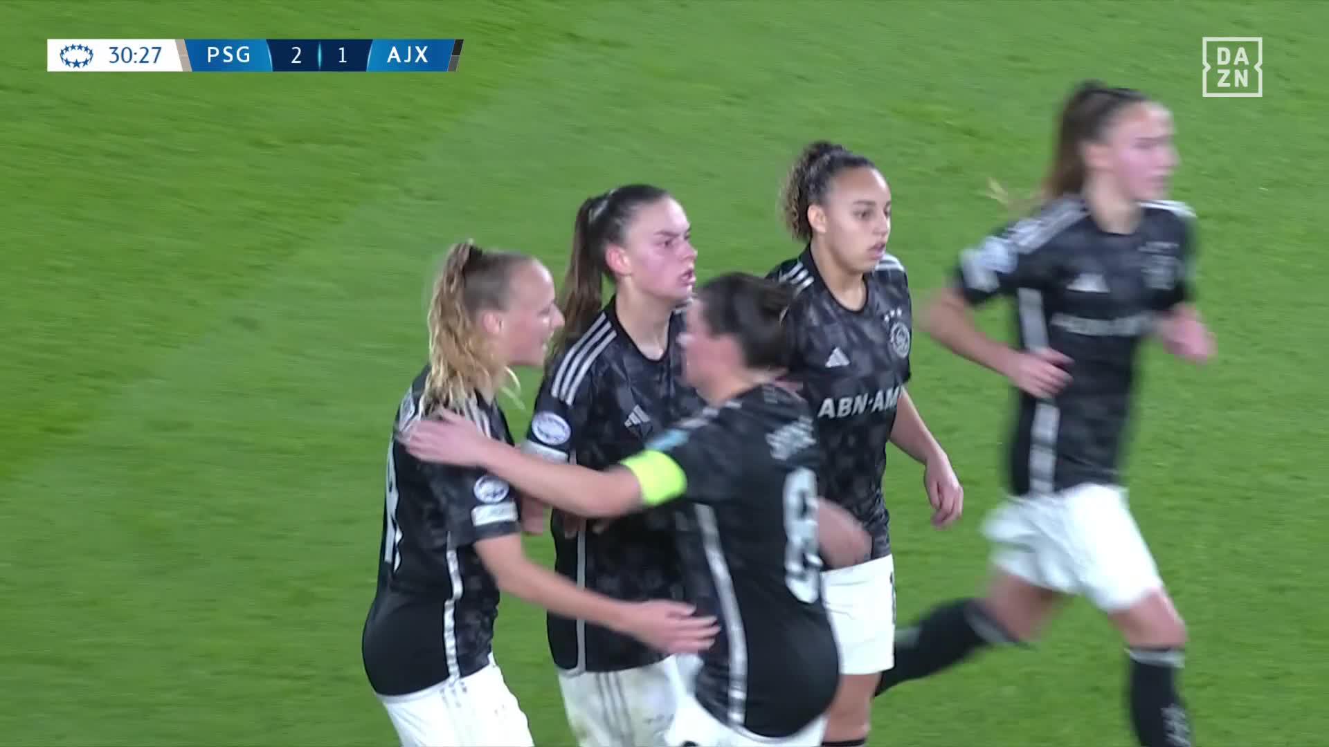 AJAX GET ONE BACK... Romée Leuchter with a clinical finish! 🌪Watch LIVE 📺  highlights on YouTube 👉  #NewDealforWomensFootball