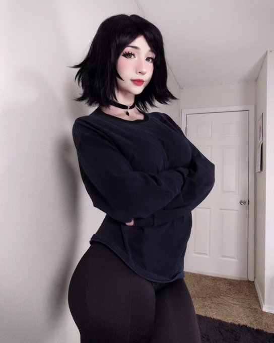 Who want me? https://t.co/h9q6Rnaz1F