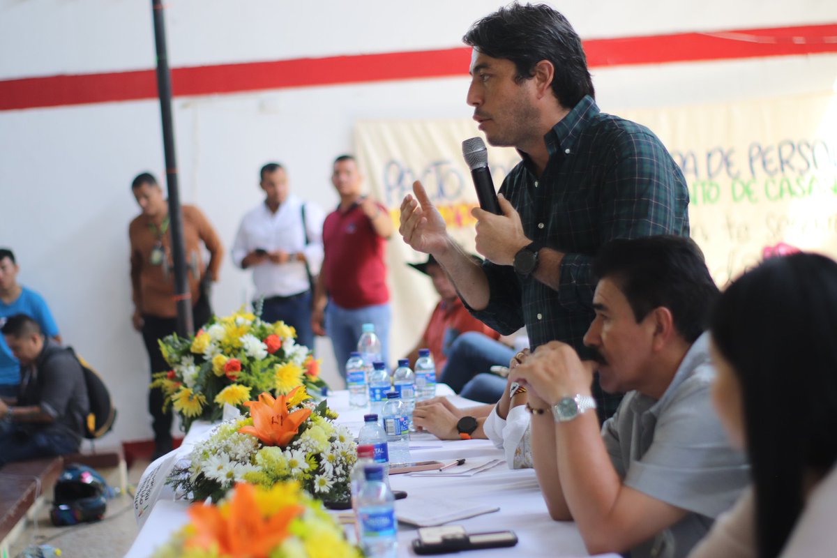 Diputados participaron de las mesas participativas del Plan de Desarrollo Departamental en Yopal 

Este importante espacio de construcción colectiva se llevó a cabo en el Colegio Braulio González de la capital casanareña.