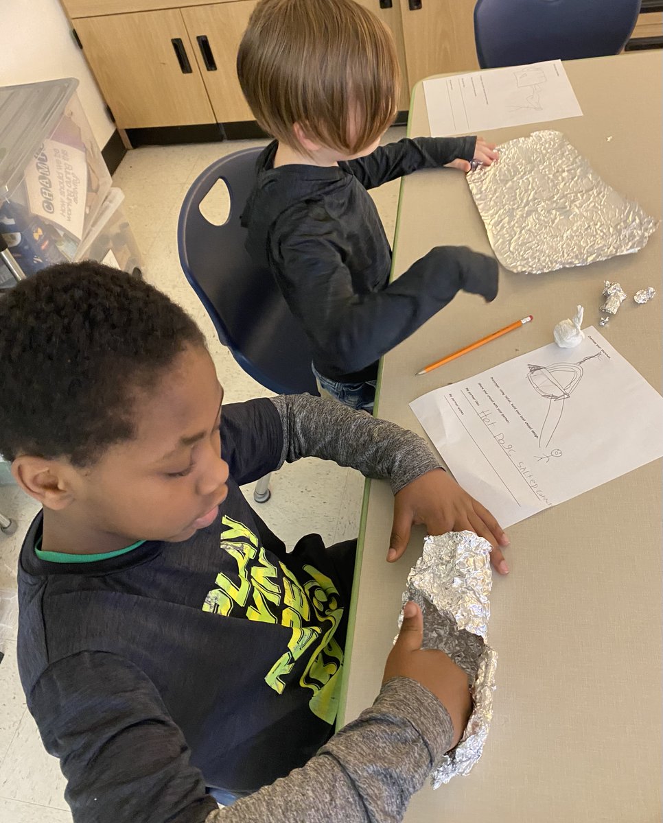 MsRubinSTEM's tweet photo. What is your fav food? 3rd CLUE students used Design Thinking to create a new eating utensil tailored to their partner's needs.🌮🍕🍔@vickerymill @MrsAlhadeff @DaBeautynTeachn https://t.co/CEls4r7W46