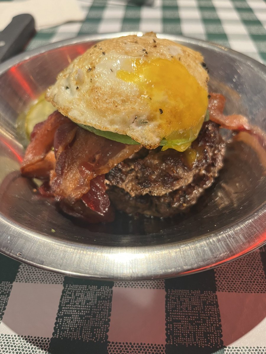 I no longer take #antipsychotics or #antidepressants because #foodismedicine. 

This delicious, bunless,  build your own burger from @rodeogoatburger is today’s medicine. It’s two patties, smoked bacon, over easy egg & avocado slices. 

Go about your business #pharma, I have this…