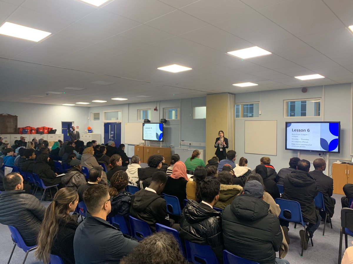 Chloé Woodhouse (@aviewaskew) on Twitter photo On Friday every Year 11 received a bespoke revision bag. Tonight we held a parent event on how they can support their child with revision. Over 90 through the doors! Working together for our students. <a href="/MistaMintoPE/">Mr Minto</a> <a href="/mollselbs/">Mollie selby (she/her)</a> <a href="/BemroseSchool/">The Bemrose School</a> #myyear11teamisbetterthanyours On Friday every Year 11 received a bespoke revision bag. Tonight we held a parent event on how they can support their child with revision. Over 90 through the doors! Working together for our students. <a href="/MistaMintoPE/">Mr Minto</a> <a href="/mollselbs/">Mollie selby (she/her)</a> <a href="/BemroseSchool/">The Bemrose School</a> #myyear11teamisbetterthanyours