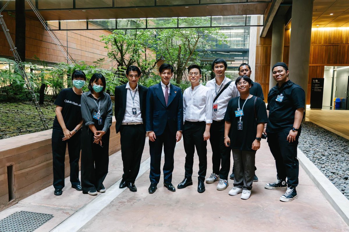 JOOPJAENG's tweet photo. 1st Time in #OffRecord
กับแขกรับเชิญคนแรกของรายการ
“แบงค์-ศุภณัฐ มีนชัยนันท์
รอติดตาม เร็ววันนี้ รับชมได้ทาง Facebook และ YouTube : theremarkth
Cr.#KritthananToday #สสแบง #สสแบงค์ศุภณัฐ #แบงค์ศุภณัฏฐ์มีนชัยนันท์ #bankminchaiynunt #สสก้าวไกล #offchainon 24/01/67 https://t.co/Ep6petvxBr