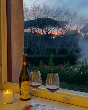 ryhoehoe's tweet image. I think about what I miss alone on a night like this. God, when will my eternal companion give me?