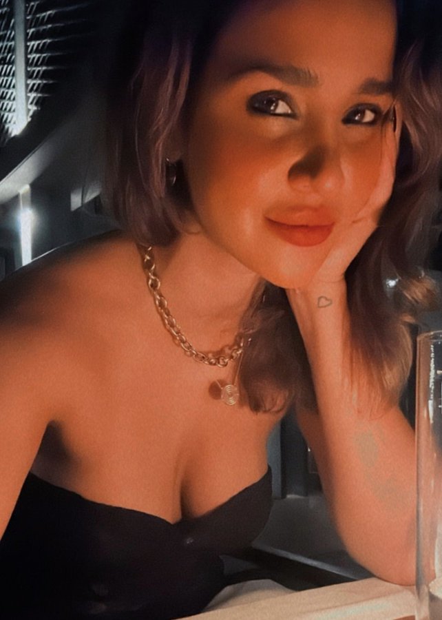 GEp1ZV8XAAA7hG4?format=jpg&name=900x900