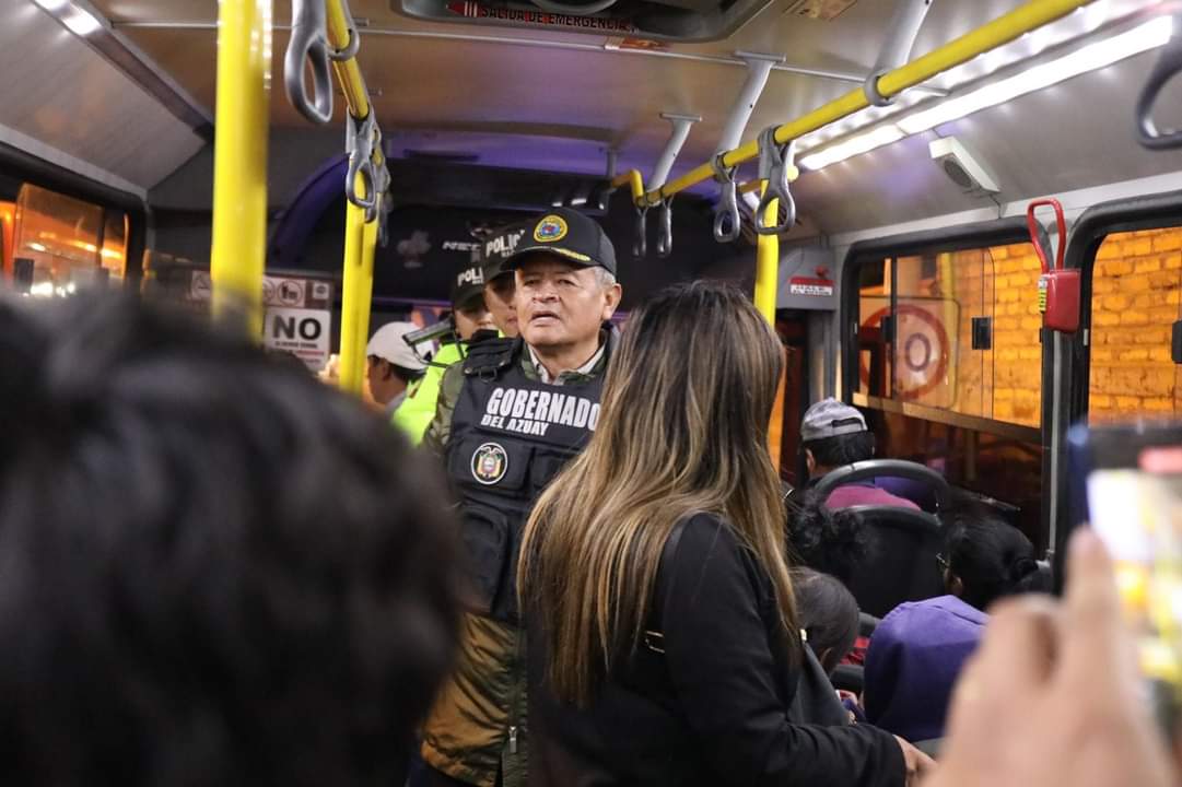 📍#Cuenca || ¡Día a día!... seguridad a la ciudadanía en todos los sectores. Nos reactivamos con efectividad.

💪🏻No descansaremos para hacer del Azuay una provincia de paz.

🫱🏽‍🫲🏼Juntos lo lograremos.

<a href="/MiltonBenitezA/">Milton Benitez</a>

#AzuaySeActivaConSeguridad
#ElNuevoEcuador
#ElNuevoAzuay