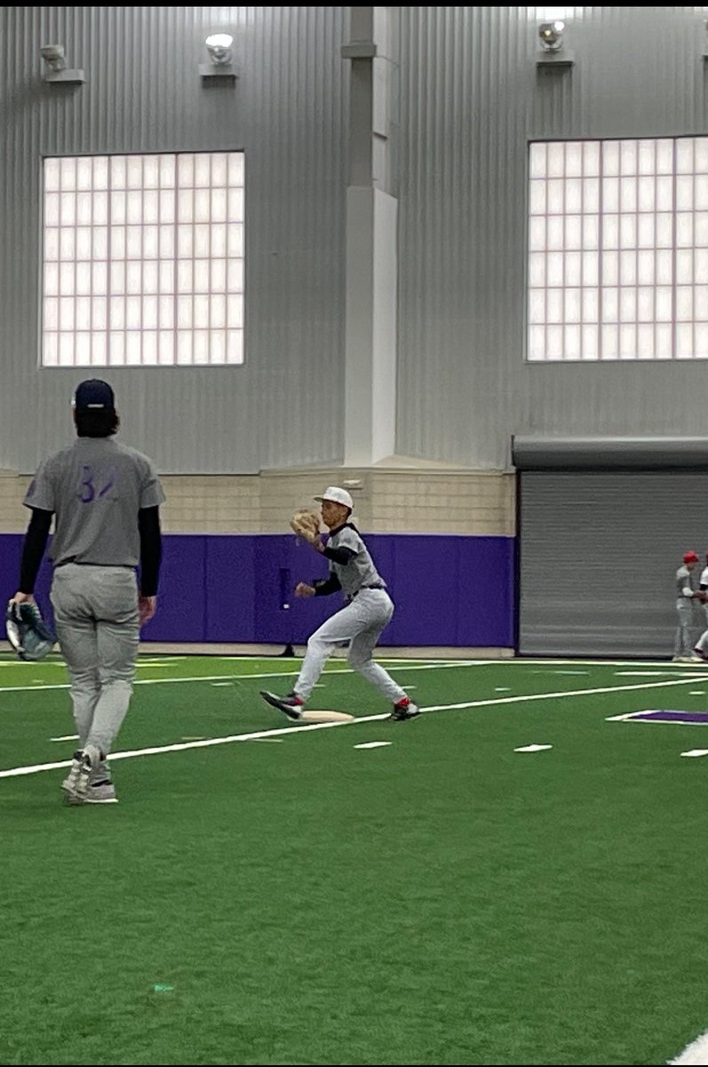 TKGaines0's tweet image. I would like to thank @KirkSaarloosTCU, @JohnnyD_12 and @TCU_Baseball for the invite out to the TCU Future Frog Camp. It was a great experience and lots of work to be done.  @TwelveBaseball #backtothelab #tcu