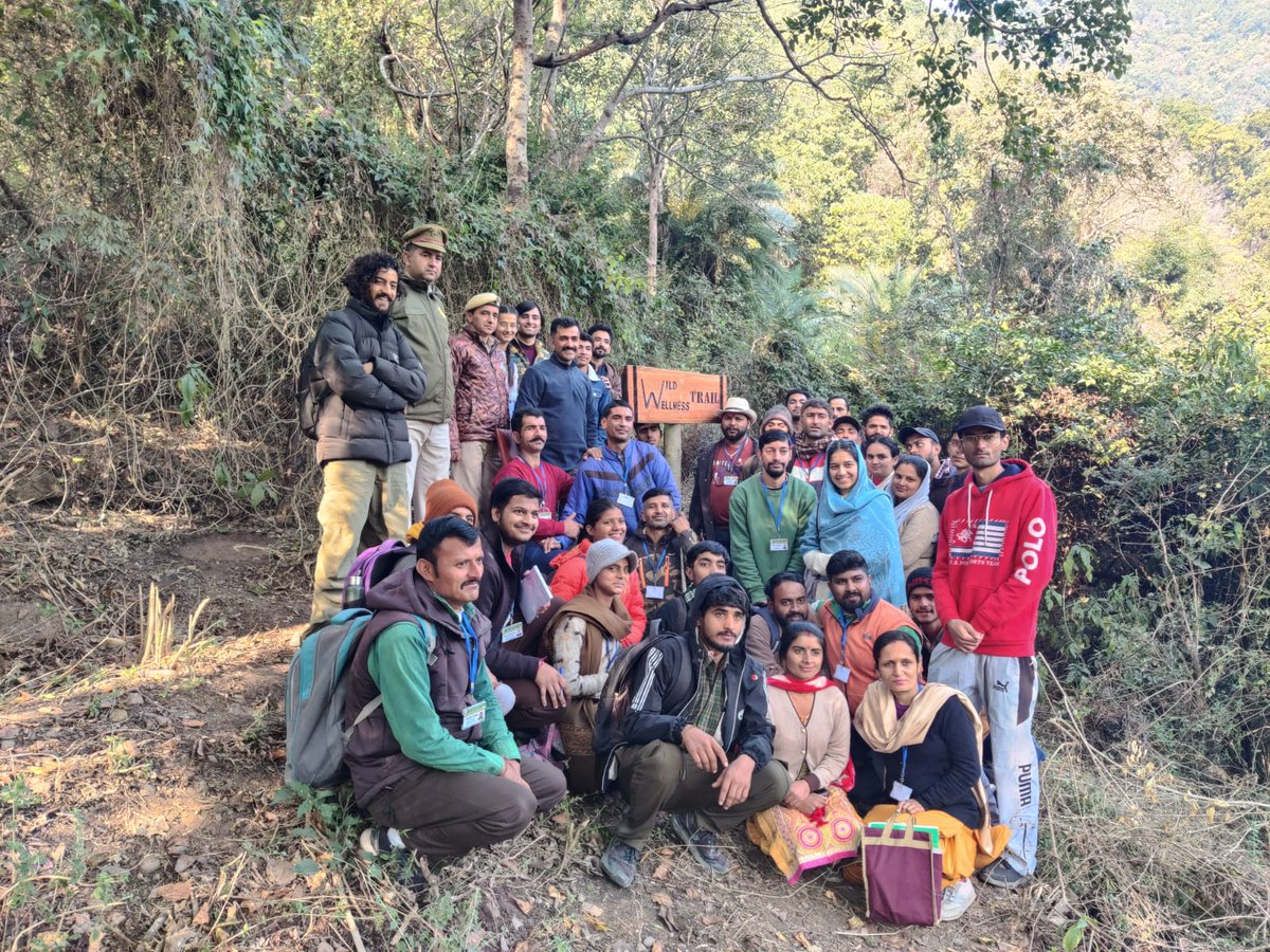 dfowlshimla's tweet image. Day 3 of Nature Guides Training: Immersion into Fauna and the art and skill of guiding responsible #ecotourism into wilderness areas imbibed by the participants at the Wild Wellness Trail at Sri Renukaji WS under the guidance of Sh. Surender Singh, Range Officer
#ecodevelopment
