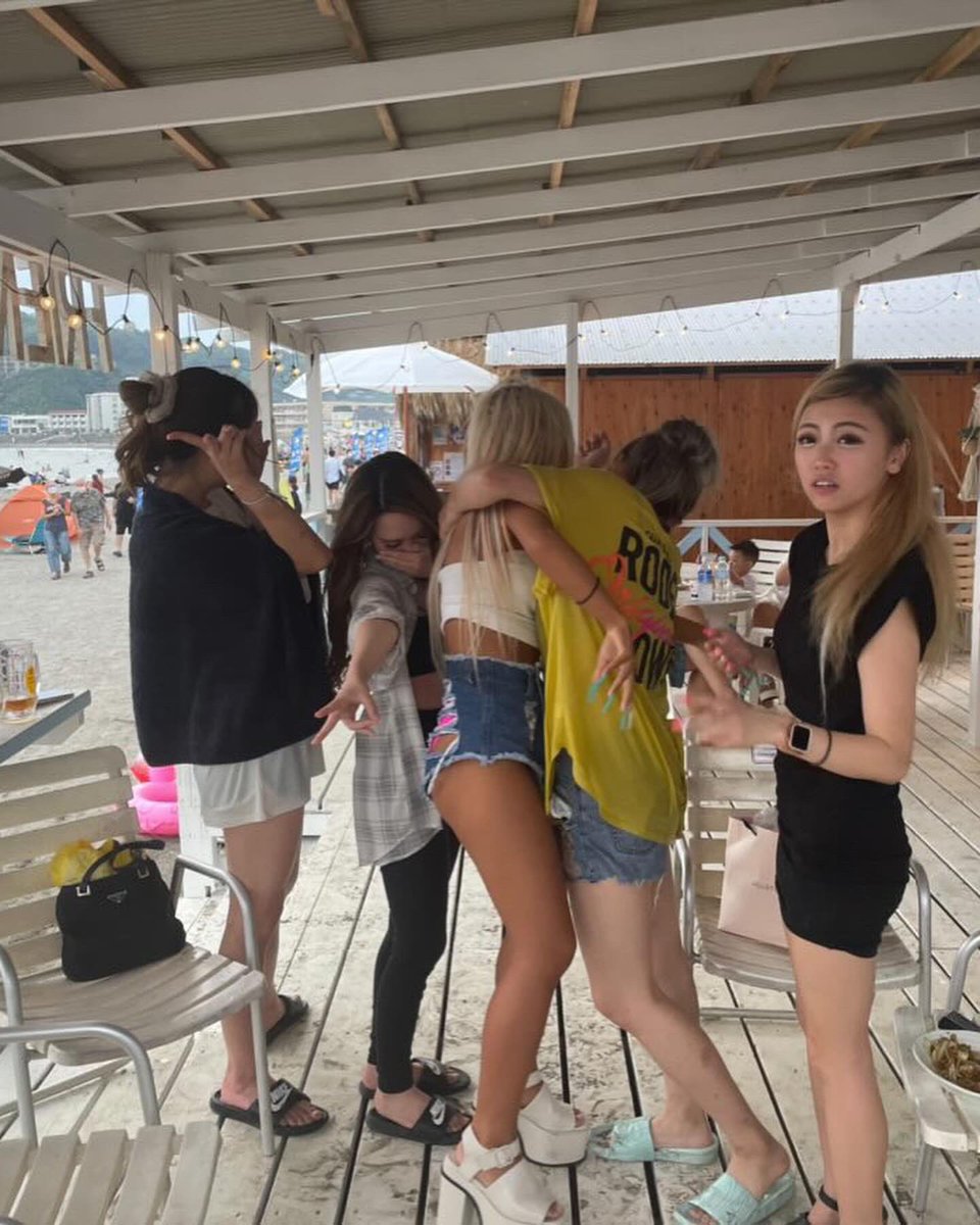 GAL_fuki's tweet photo. 夏も楽しかったなあ☀️🪼🩵 https://t.co/SlkPdYqYlz