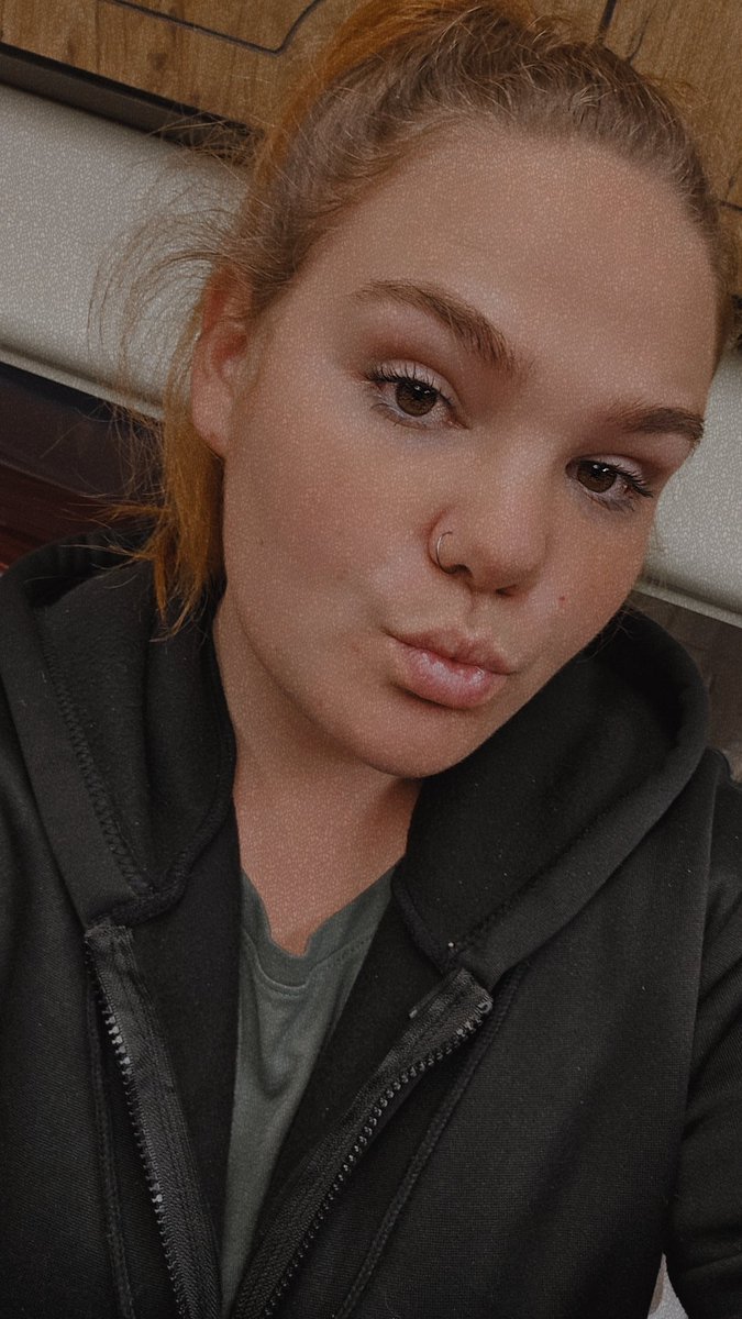 Send me all your money piggies, my birthdays in less than a month, and you know I deserve to get a 5 star dinner and hotel.

Cashcow paypig findom finsub finslave hotbrat humanatm fetish