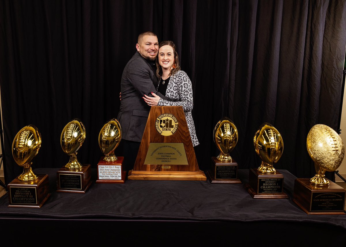 Momma2BandC's tweet photo. Football banquet celebrating the 2023 State Champs! So proud of this team and my favorite Coach! π§‘π€π #tookXII #back2back https://t.co/8u4c9aZi1e