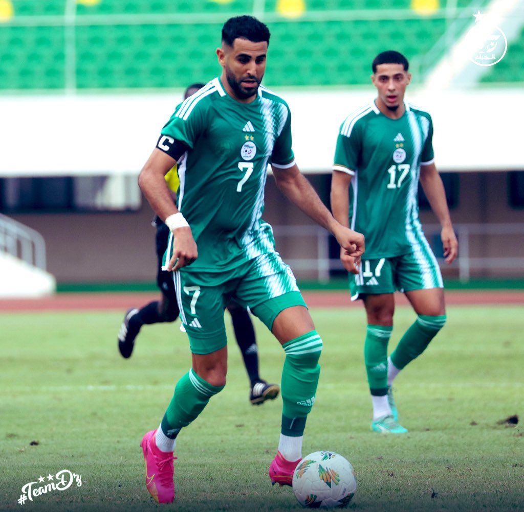 DZFOOTBALLDZ's tweet image. 🚨RIYAD MAHREZ 🎙️: 

« Il va y avoir un nouveau coach, des nouveaux joueurs et il faudra se relever de ça. 

La suite ? Je sais pas, j’ai pas encore réfléchi à ça, j’ai la tête à l’envers donc on verra plus tard. »