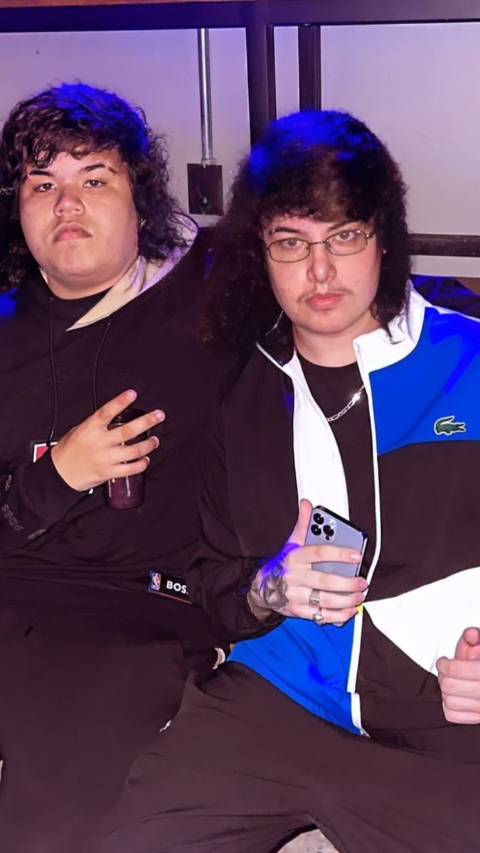 iskam_plusa🦨 tweet media