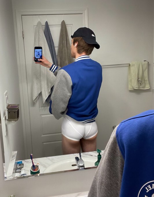 Only like this post if I can DM you without the underwear https://t.co/BqwwIeRMoZ