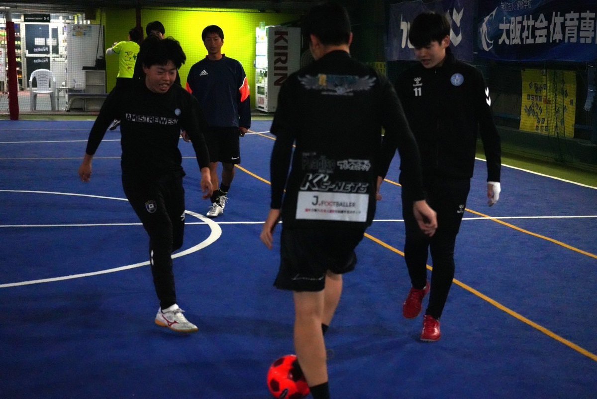 amistrewest's tweet photo. \2024.1.24  Training Photo📸/
※写真は過去Picです

#フットサル
#AMISTREWEST #アミストレウエスト
#futsal #フットサル #フットサル好きな人と繋がりたい
#北摂 #茨木 #高槻 #摂津 #吹田 #豊中 #池田
#メンバー募集
#スポンサー様募集 https://t.co/rl0BD4ztYo