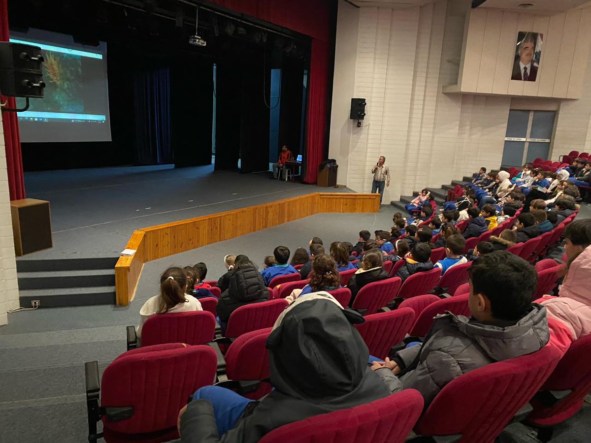 Grade 2 students had an incredible interview with Mr. Mohamad Sariji, the Captain of Divers. 
Exploring the depths of the ocean, his journey was truly inspiring🌊🐠#LearningJourney #OceanExploration #InspiringInterview <a href="/RHHS_Saida/">RHHS Saida</a>