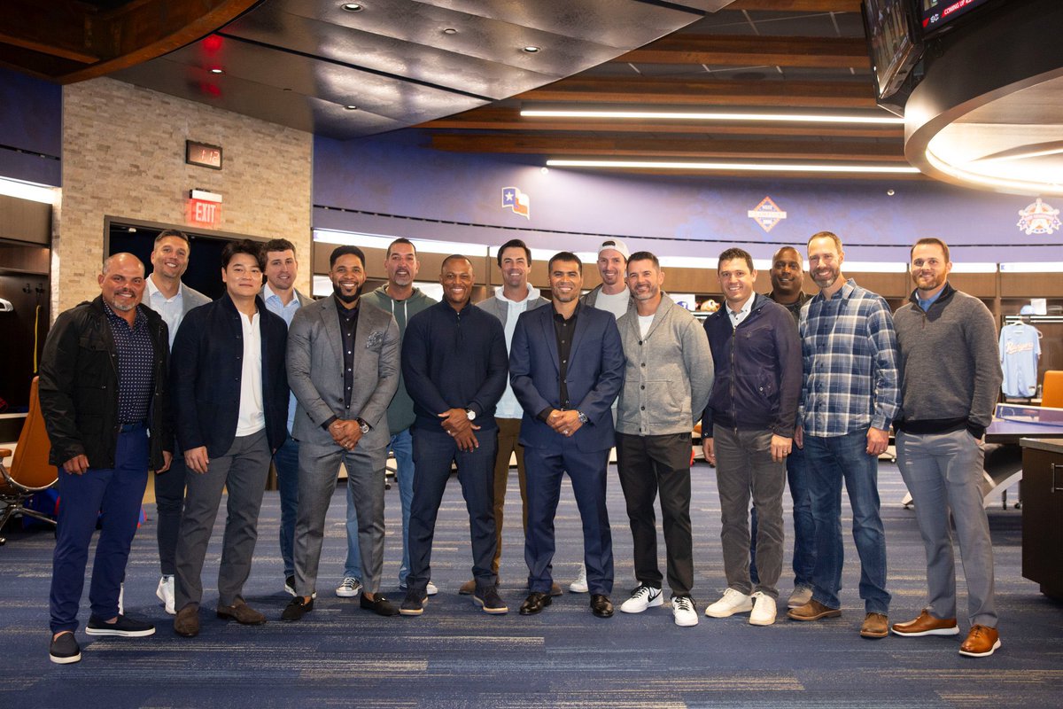 Your childhood in a picture.

(Via: <a href="/Rangers/">Texas Rangers</a>)