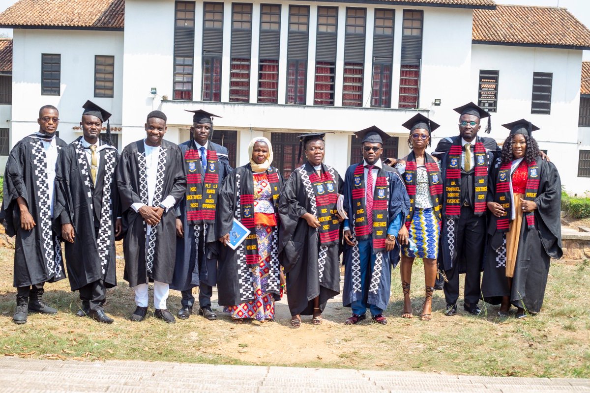 alaar's tweet photo. Congratulations to our 1st Cohort of Bioethicists (n =18). Socialized, Capacitated &amp; Resourced to contribute to Research Integrity &amp; humanistic service provisioning. Congrats to my Co-PIs ⁦@ArthurCaplan⁩ ⁦@GbengaOgedegbe⁩ &amp; to ⁦@UnivofGh⁩ &amp; ⁦@Fogarty_NIH⁩ https://t.co/hza4lLXvQN