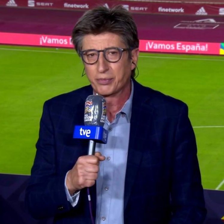 Castiillo_Rm's tweet photo. ¿Qué es más emocionante, un partido narrado por Juan Carlos Rivero o tragarse el mundial de petanca? https://t.co/xEnfxgJXP3